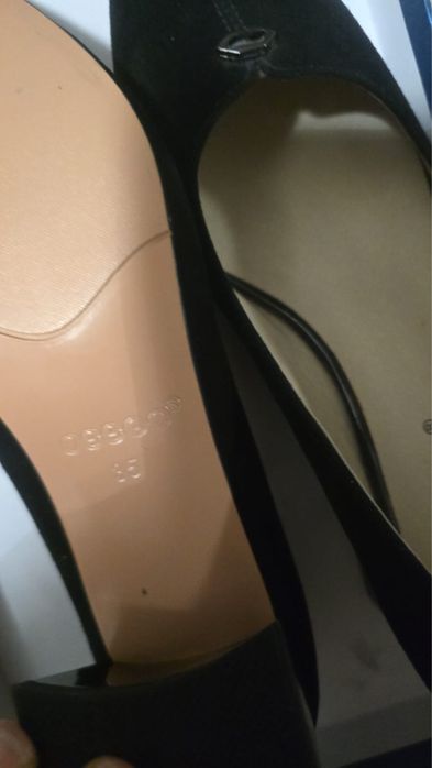 Продам туфли замшевые