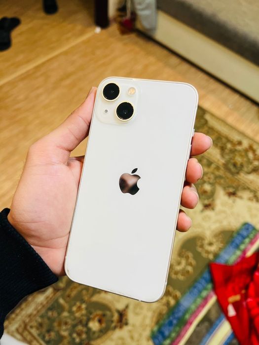 Продам iPhone 13