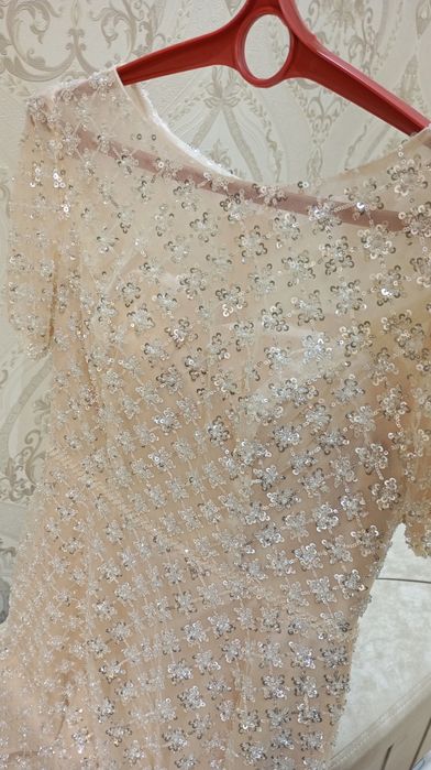 Вечернее платье .