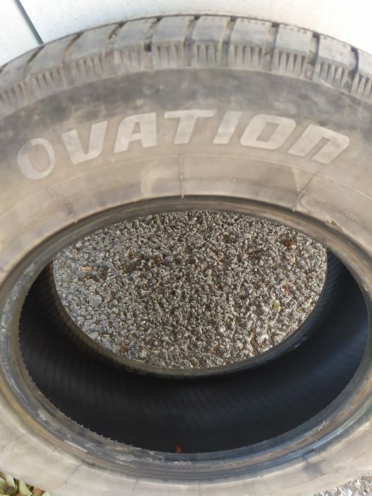 Продам б/у шины R16 215/70