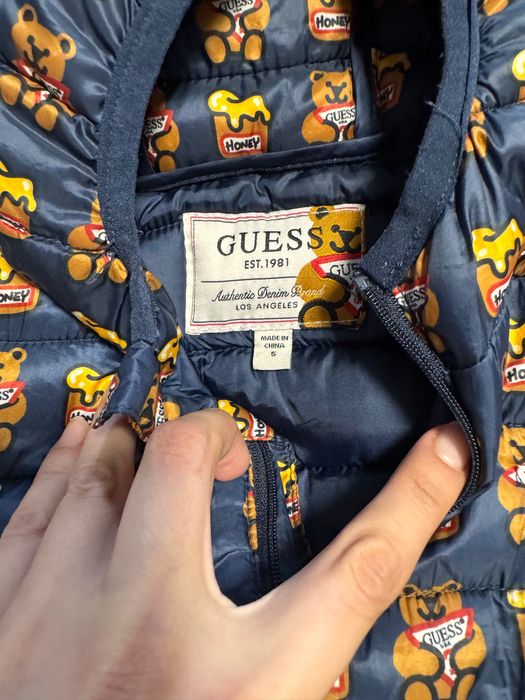 Преходно яке Guess