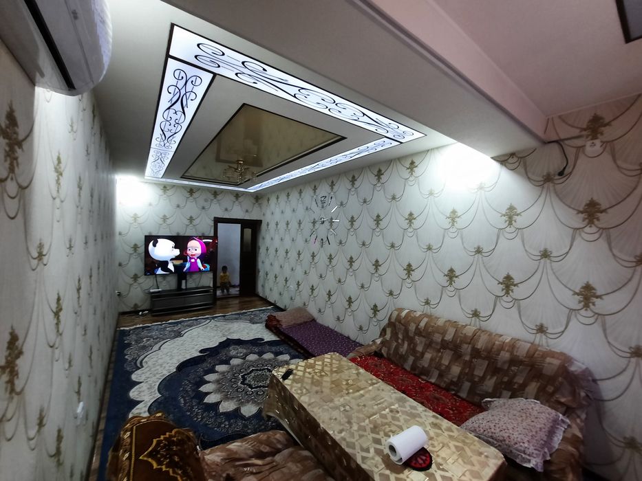 3 xonalik kvartira sotiladi