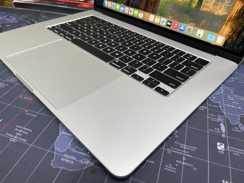 Macbook Air 15 M2/8Gb/SSD256GB