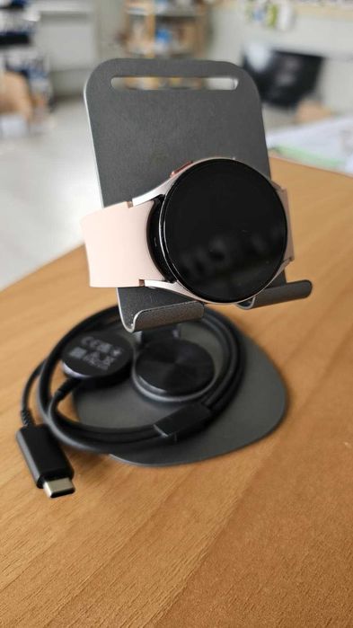 Samsung Galaxy Watch 5 - LTE 4G - 40mm - Grad A Pink