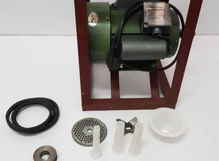 Месомелачка Чугун No32 ROMANIA с Руски двигател Монофазен 1,5kW