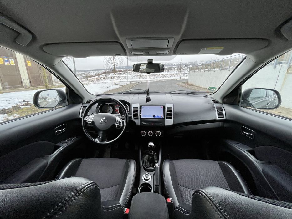 Citroen C  Crosser 7 Locuri 4X4  / Mitsubishi Outlander