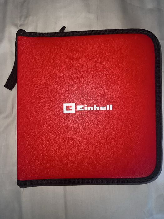 Vând kit pornire auto Einhell, ideal pentru situații de urgență.