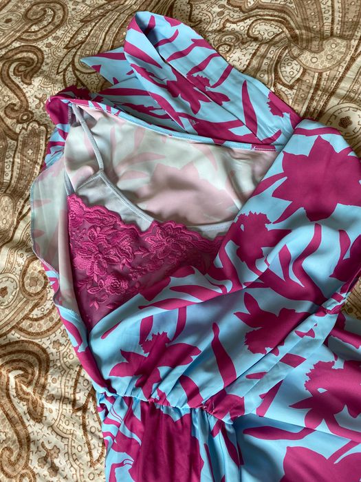 Красивое фирменное платье, р. 44-46 (S/М)