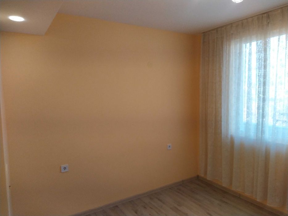 Продава се Двустаен апартамент в Силистра, Център - 54 кв.м за 906 €/кв.м - Снимка #12