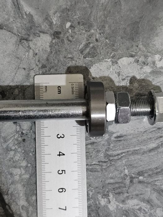 Задняя ось ведосипеда на промподшипниках