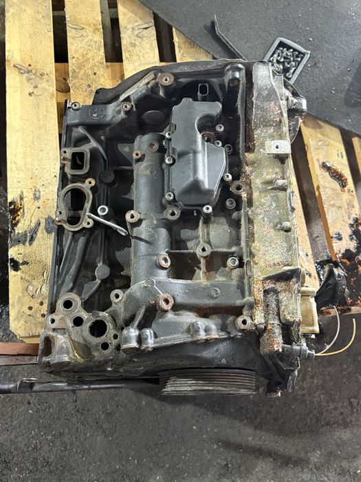 Долнище блок , колянов вал , маслена помпа картер audi 2.0 tdi 211 CDN