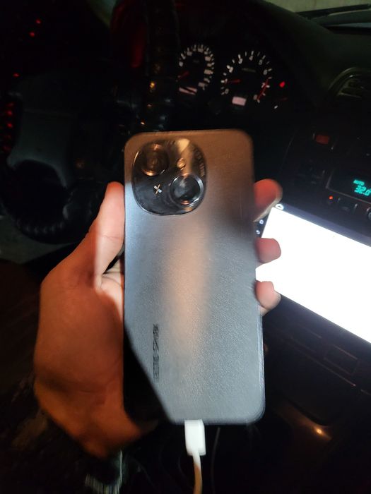 Techno spark go  продам 64 гб продам 18000