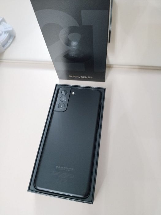 Продам Samsung Galaxy S21+ Plus 5G