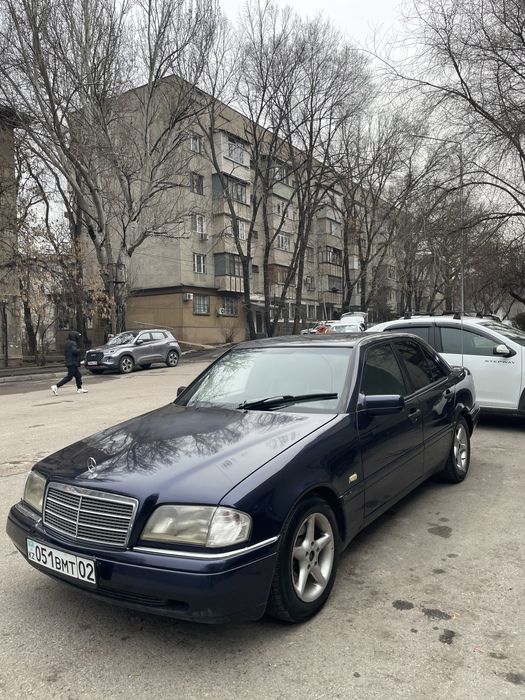 Мерседес c202