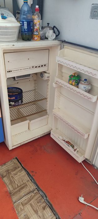 Продам холодильник