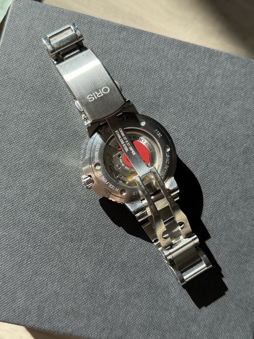 Автоматичен часовник Oris Aquis Date 39.5mm