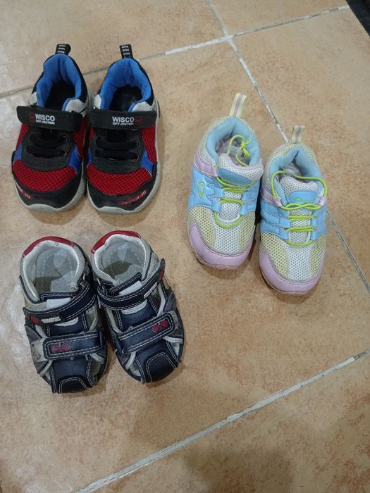 Детский сандали и кроссовки