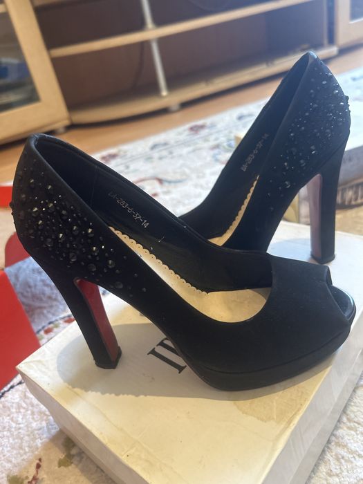 Продам обувь