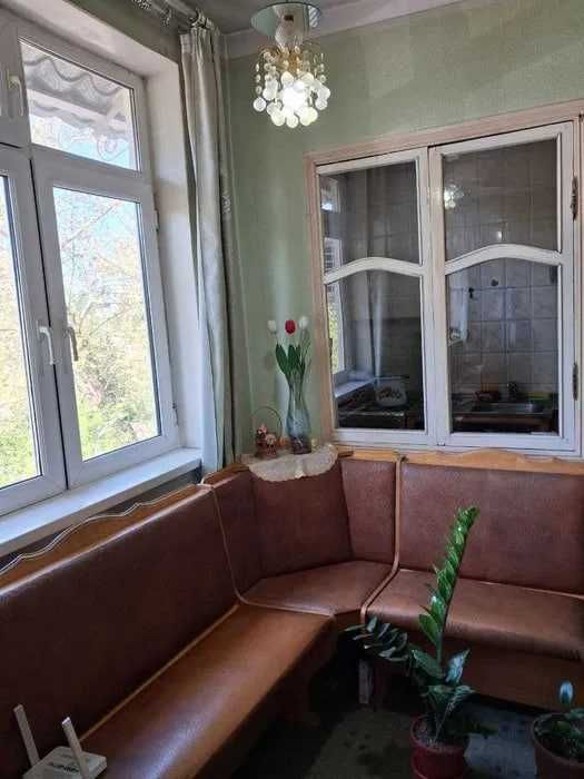 2х Ком квартира в Центре Метро Космонавтов