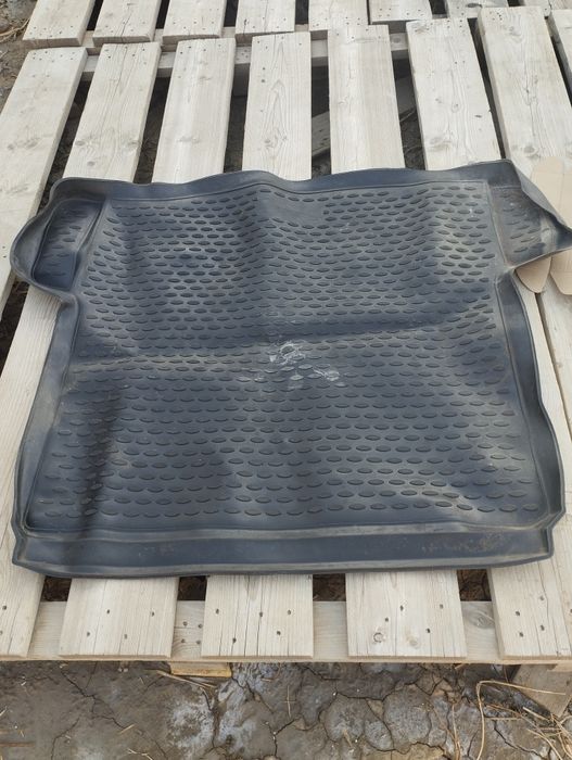 Шевроле круз полик багажа