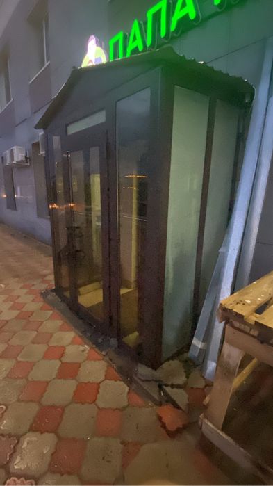 Продам алюминиевый тамбур б/у