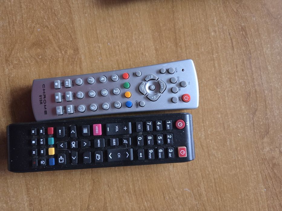 Vand telecomenzi diverse modele