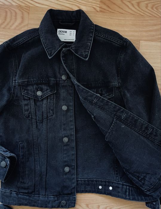 Джинсовая куртка "Bershka"  размер XS (Бангладеш)