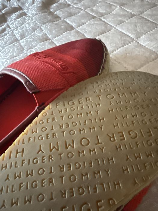 Обувки на Tommy женски