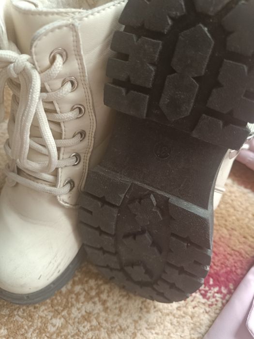 Продам куртку зима и ботинки