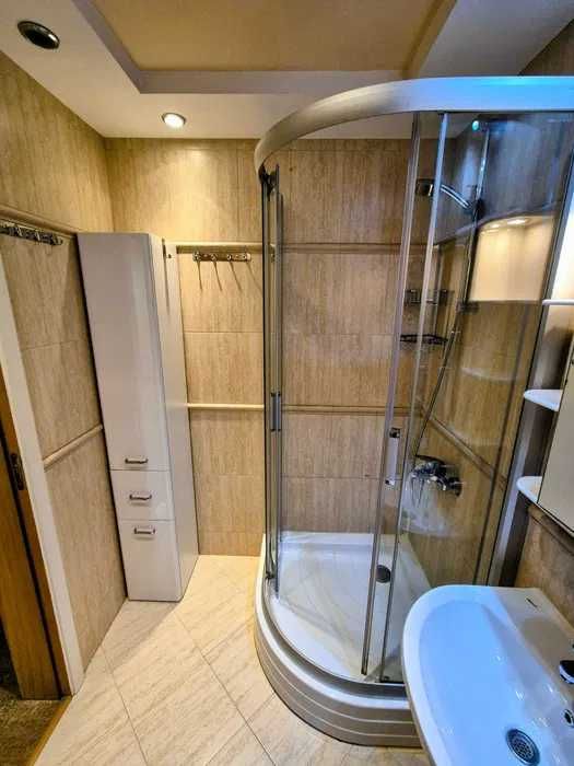 Дава се под наем Четиристаен апартамент в София, Център - 90 кв.м за 1500 € - Снимка #5