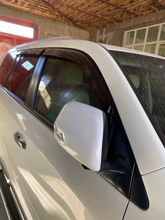 Ветровики (дефлекторы окон) Toyota Land Cruiser 200 / Lexus LX570