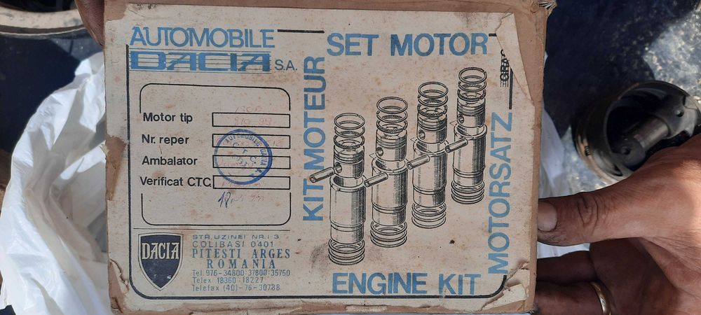 Vînd set motor dacia 1300 original nou