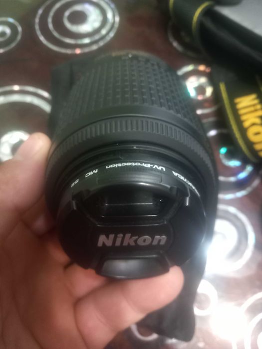 Продавам фотоапарат с два обектива