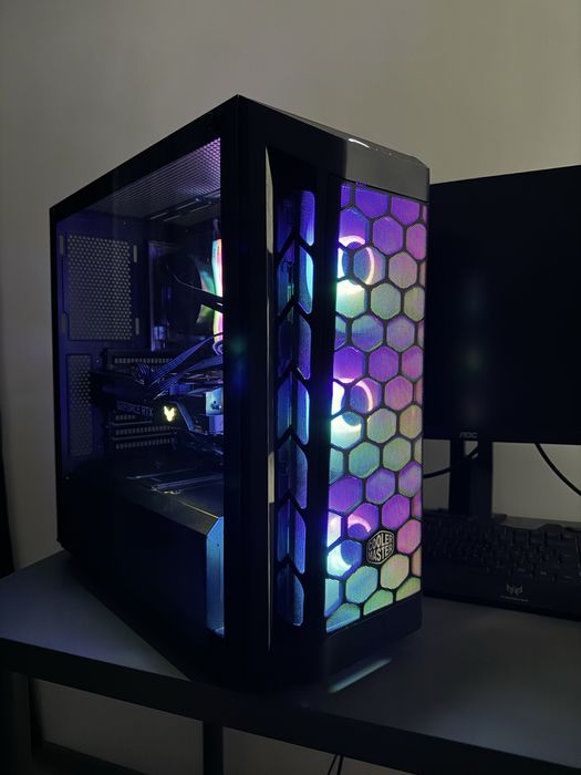 Настолен компютър 28GB RAM