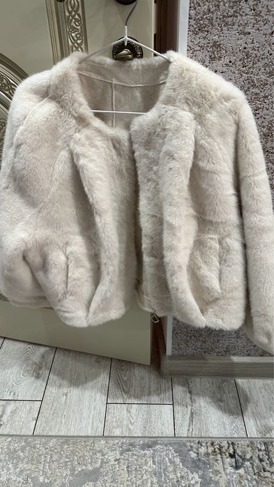 Продам шубы новые