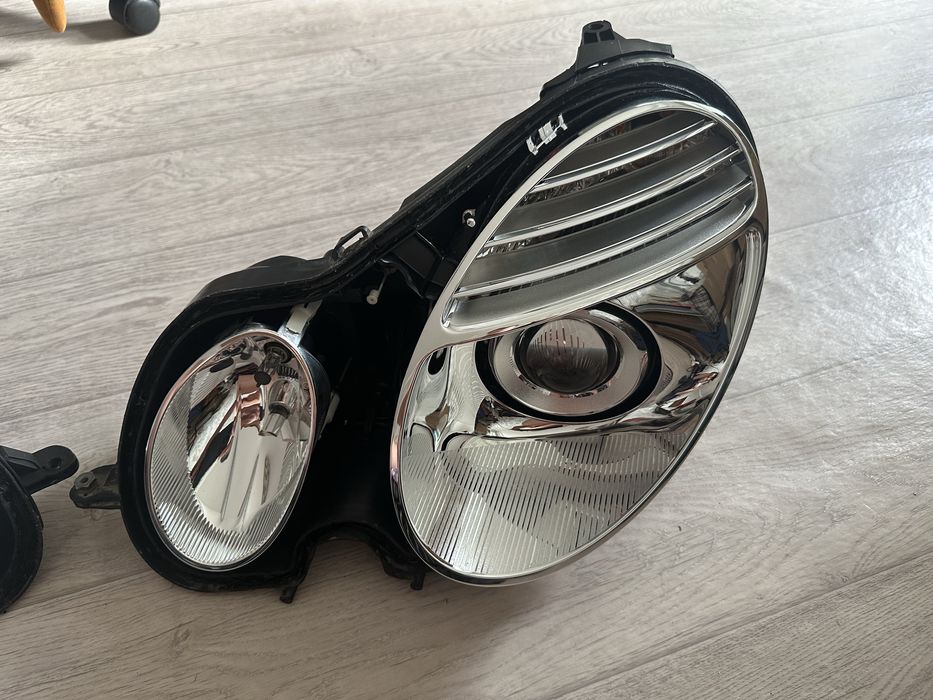 Продам фары на мерседес w211