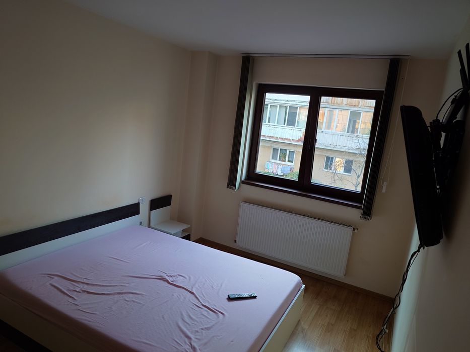 Proprietar, inchiriez apartament 1 camera zona Dambovita