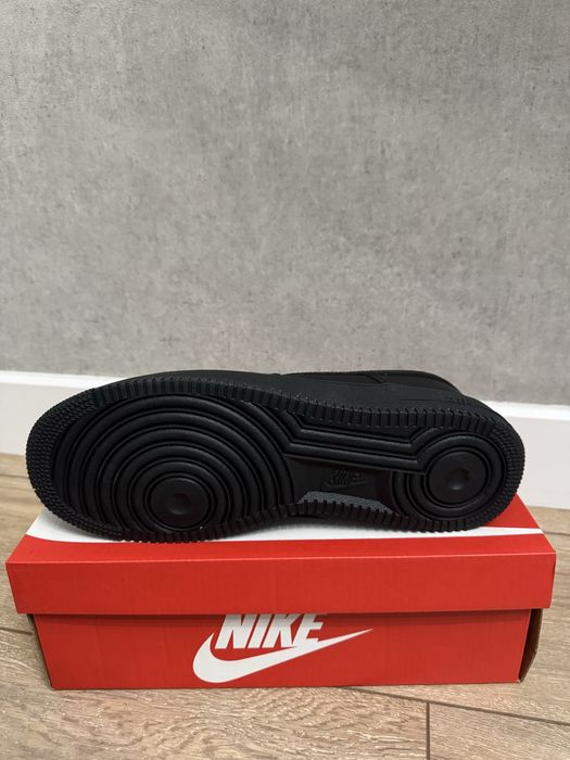 Продам обувь 43/44 размер