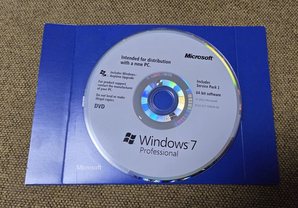 Vând CD-uri originale Windows