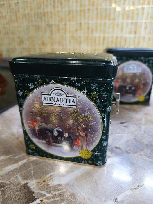 Продам железные банки от чая