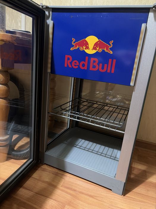 Frigider redbull