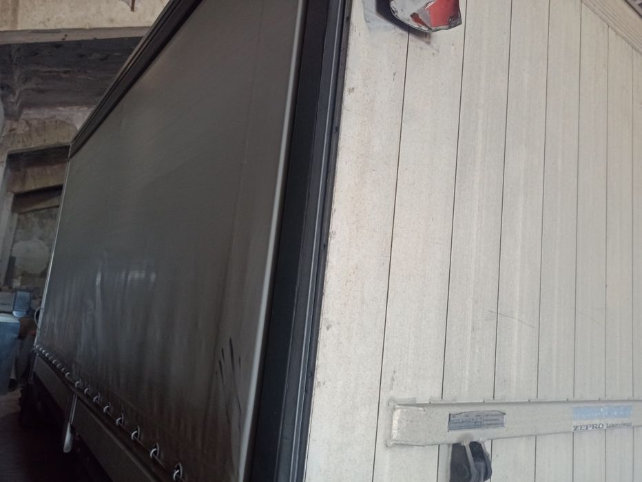 Микробус с Падащ Борд