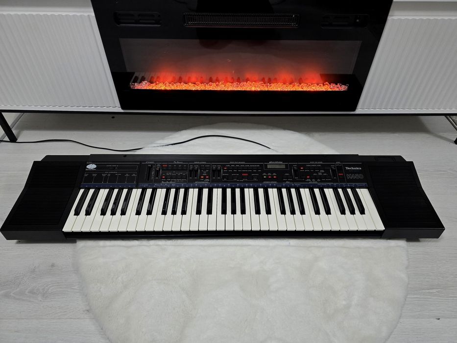 Orga electronica TECHNICS SX-K450, clapa de acompaniament, 61 clape,