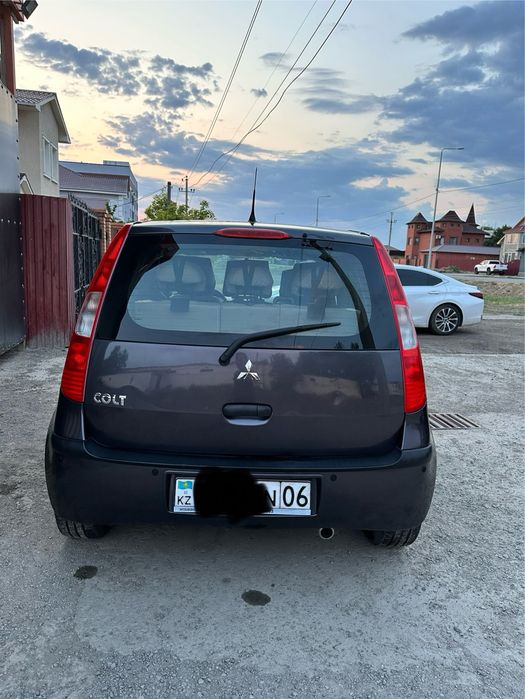 Mitsubishi colt . 1,3 обьем. 2006 ж. робот