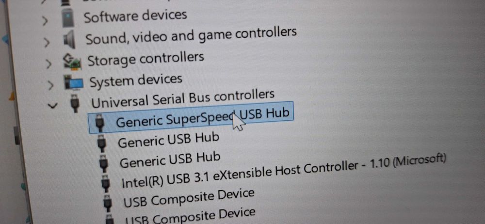 Hub USB-C, Aukey, 4 x USB 3 plus VGA