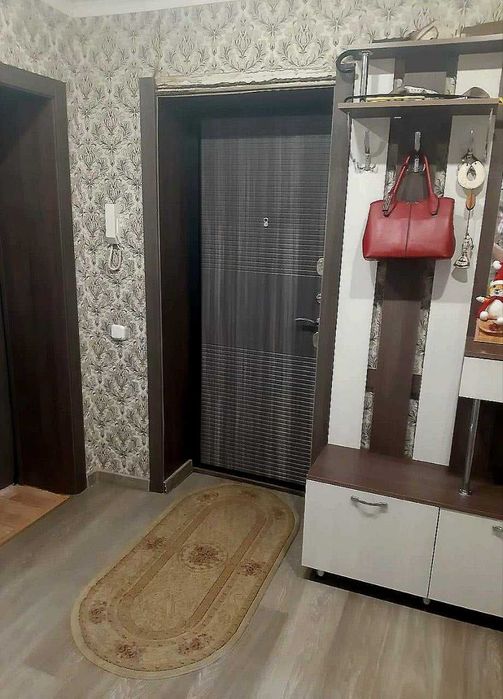 Продаётся 3-комнатная квартира Район КСК