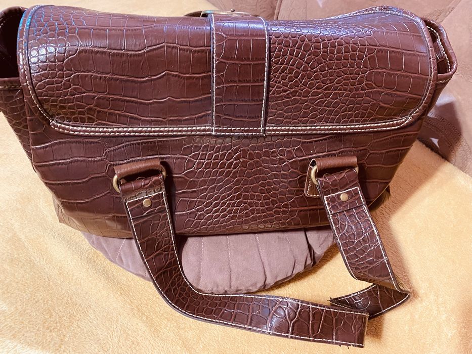 Кожена чанта Sinequanone