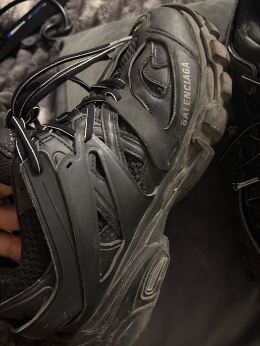 Balenciaga track