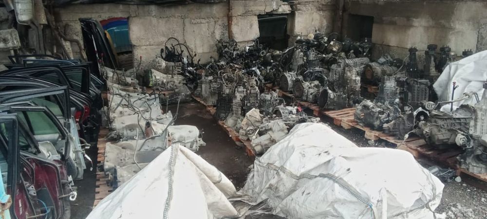 Авто разбор Ауди с4 Мерседес 124.