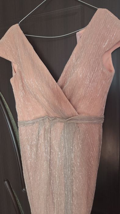 Rochie impecabila perfecta pentru nunta, eveniment, banchet, bal.